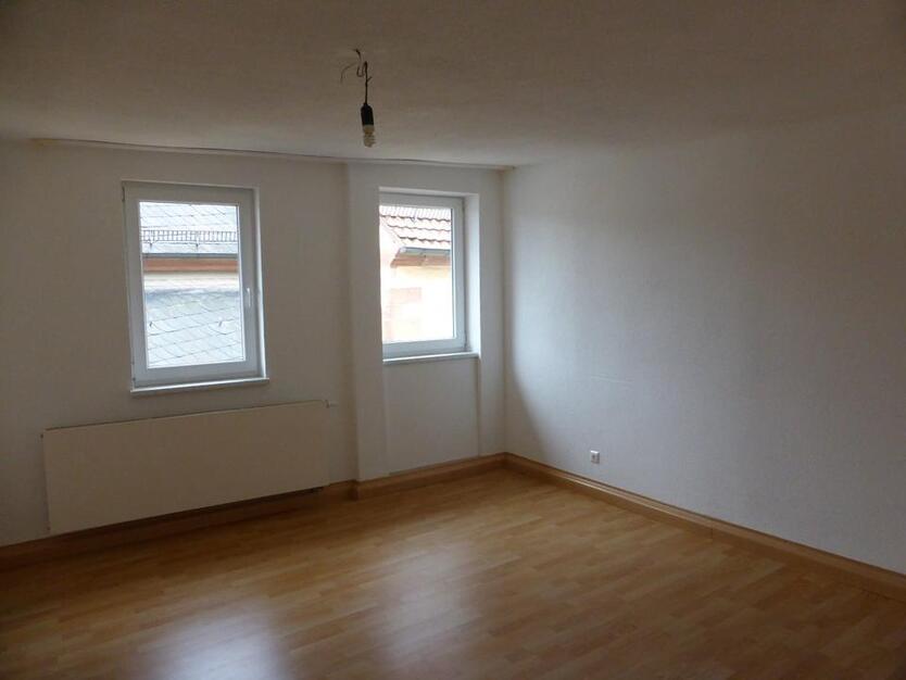 Helle,gut geschnittene 3-Zimmer Wohnung in KarlstadtAltstadt