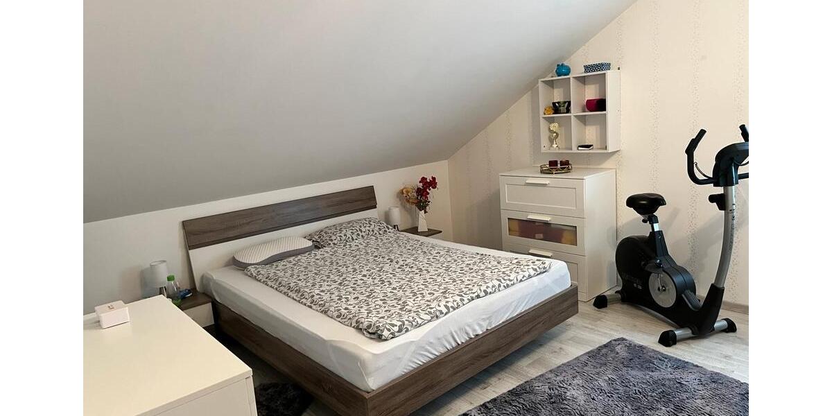 Dachgeschoßwohnung Twistetal - 3 Zimmer, 77 m&sup2;, 650&euro; | Angebot:25568213