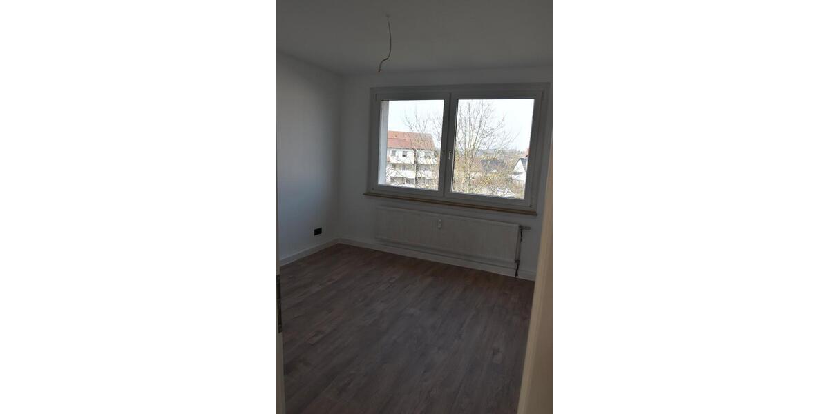 Etagenwohnung Weißenfels - 3 Zimmer, 58 m&sup2;, 400&euro; | Angebot:26545362
