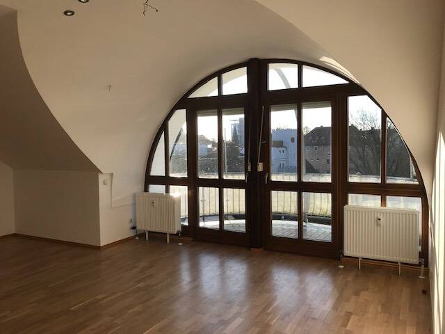 Etagenwohnung Straubing - 3 Zimmer, 97 m&sup2;, 890&euro; | Angebot:26819725