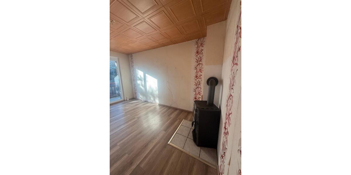 Erdgeschoßwohnung Naumburg (Saale) - 3 Zimmer, 60 m&sup2;, 180&euro; | Angebot:26689262