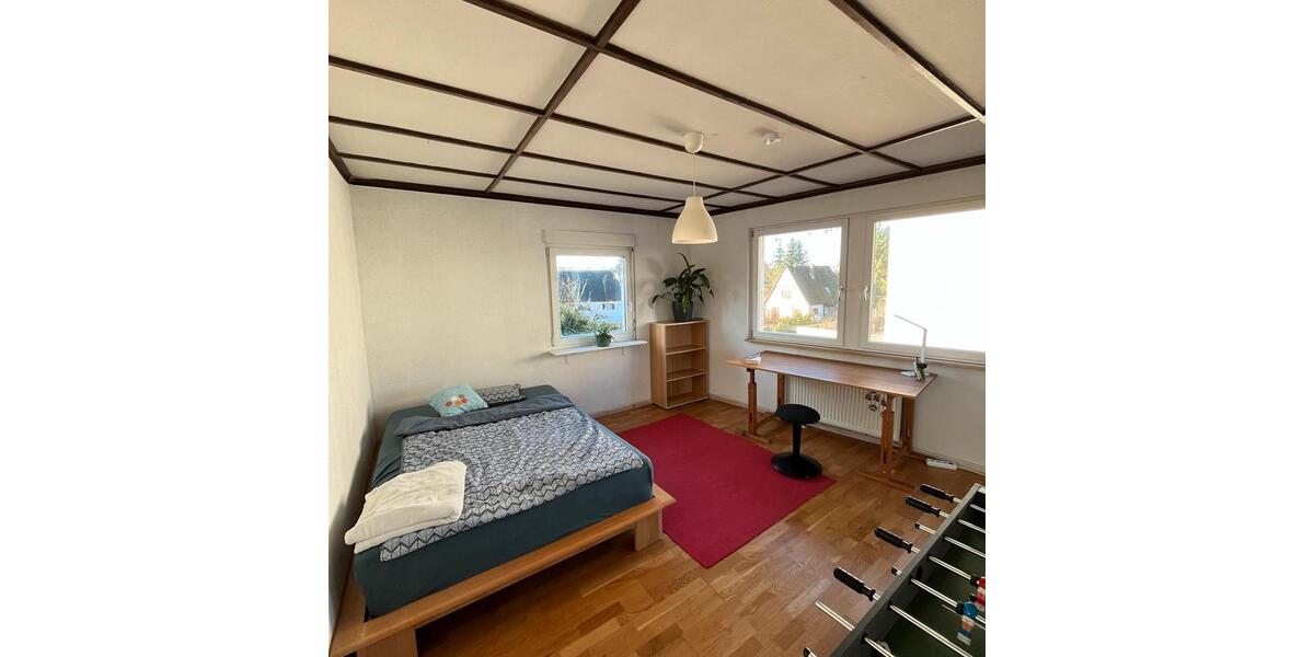 Helle, voll möblierte Wohnung zur Untermiete Februar - Juni 2.5 zimmer