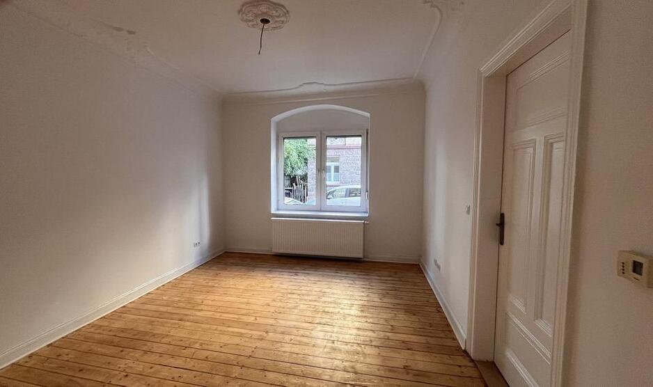 1A-Lage-Erstbezug Altbauwohnung 3-ZKB am Kirchweg zimmer