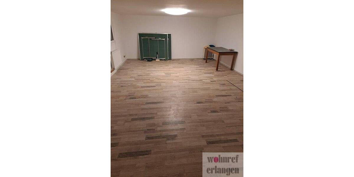 Mehrfamilienhaus, Wohnhaus Erlangen Bruck - 7 Zimmer, 240 m&sup2;, 2.660&euro; | Angebot:26092444