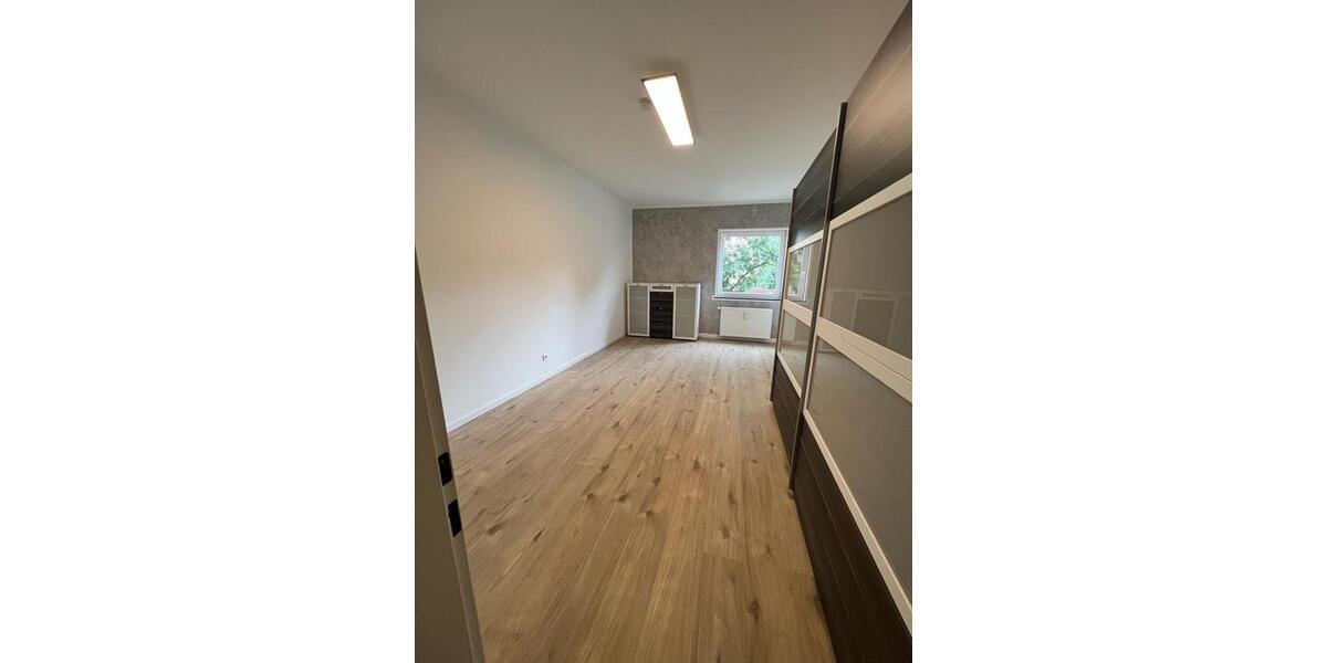 Kernsanierte Single - oder Studentenwohnung 1 zimmer