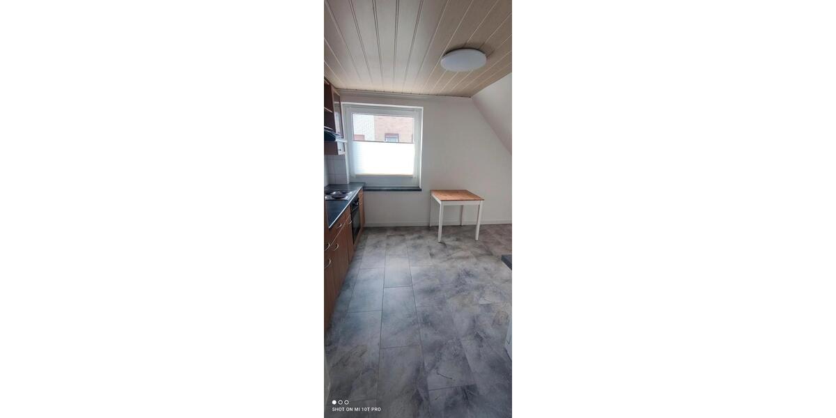 Dachgeschoßwohnung Northeim - 3 Zimmer, 80 m&sup2;, 570&euro; | Angebot:26545079