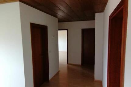 Wohnung Sulzbach-Rosenberg Rosenberg - 3 Zimmer, 86 m&sup2;, 850&euro; | Angebot:25906781