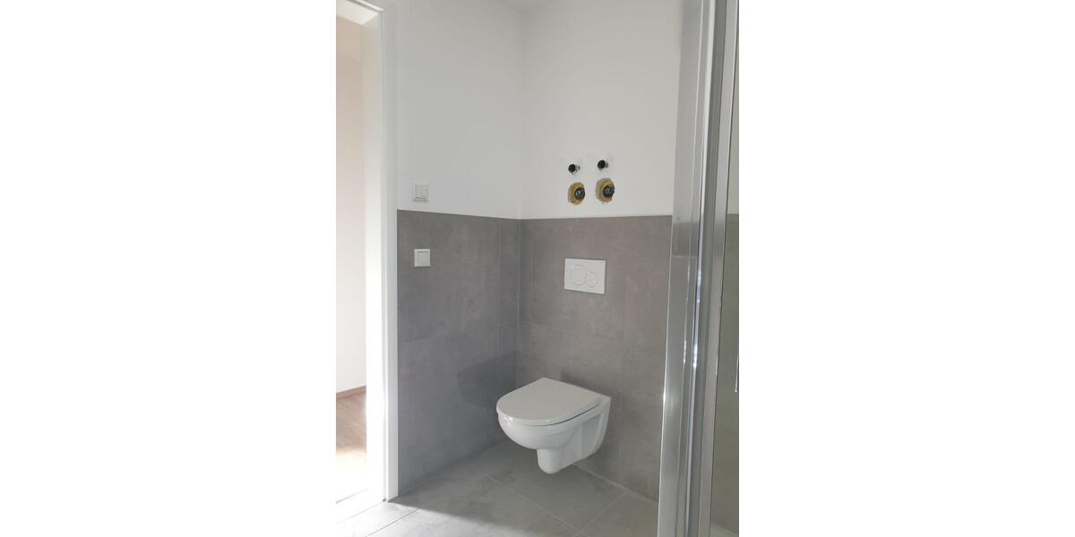 Erdgeschoßwohnung Neuötting - 2 Zimmer, 70 m&sup2;, 1.020&euro; | Angebot:25792194