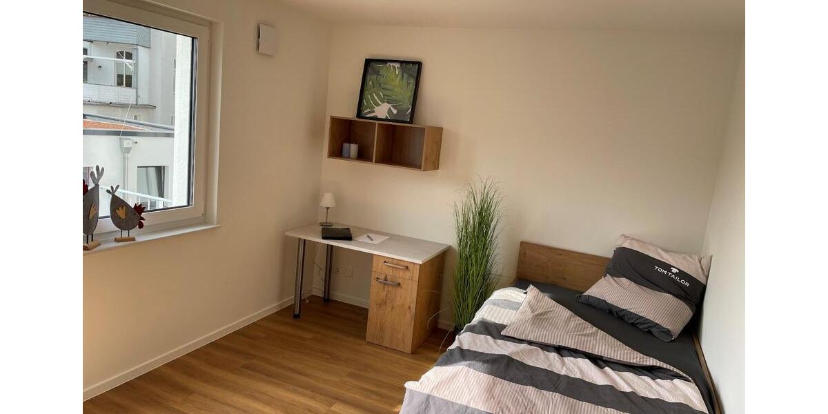 Studieren mit Stil – Zimmer in traumhafter 3-er WG - komplett möbliert 3 zimmer