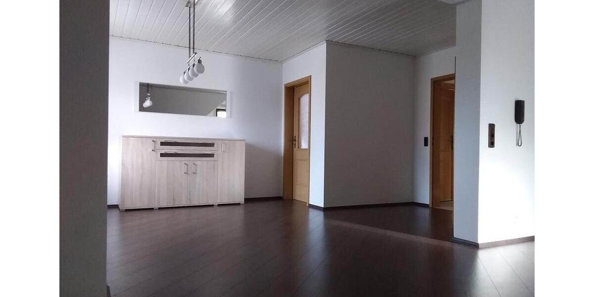 Dachgeschoßwohnung Bechhofen - 4 Zimmer, 114 m&sup2;, 700&euro; | Angebot:25978856