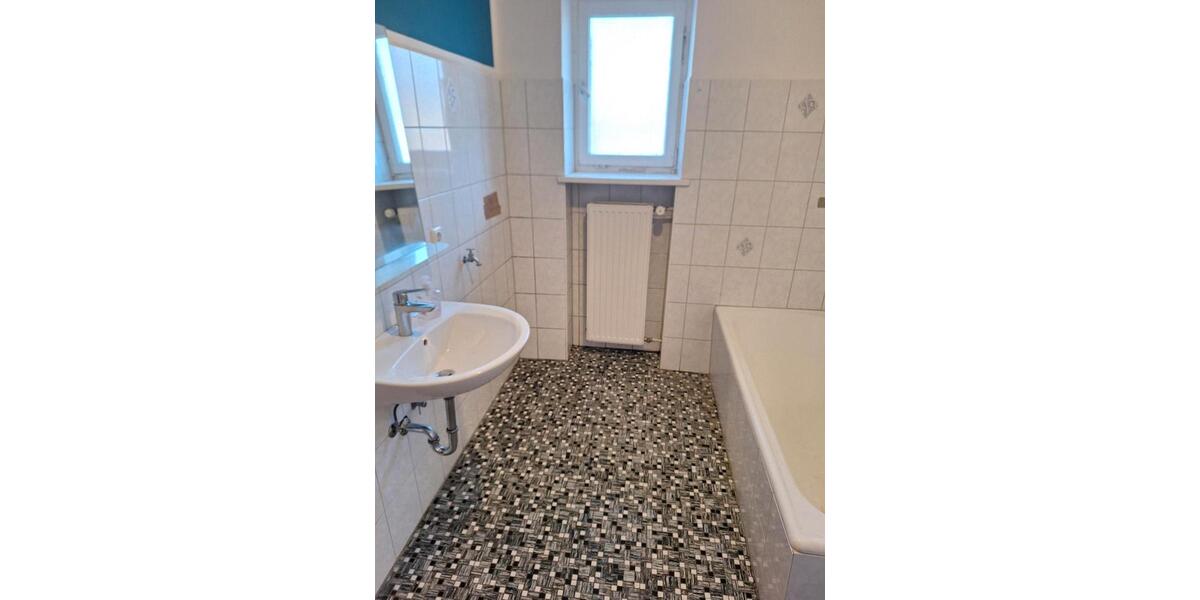 Etagenwohnung Aindling - 3 Zimmer, 90 m&sup2;, 900&euro; | Angebot:25281062