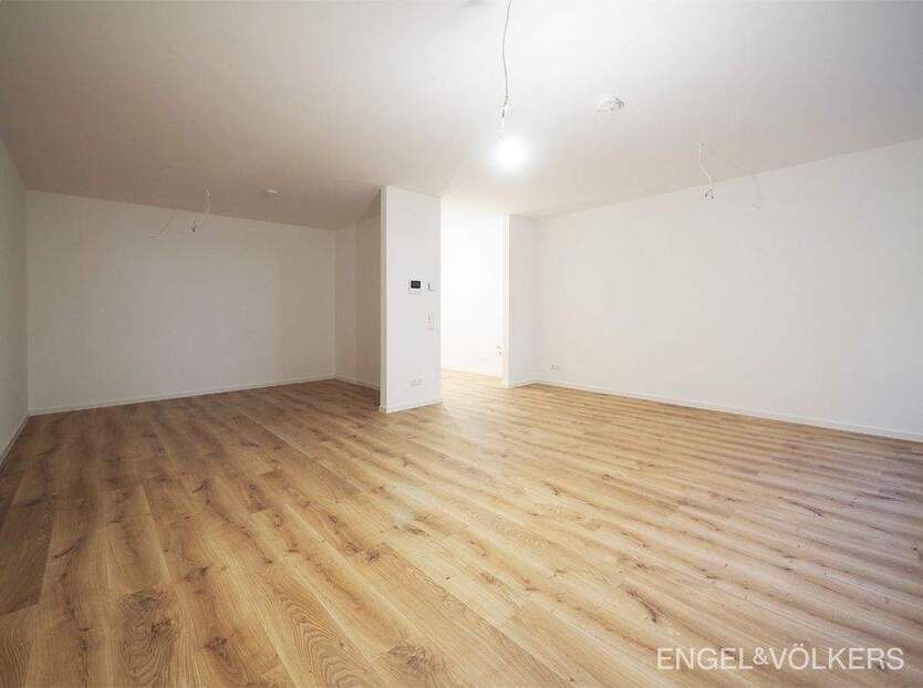 Erstbezug nach Sanierung: Obergeschosswohnung im Nauwieser Viertel! 1 zimmer