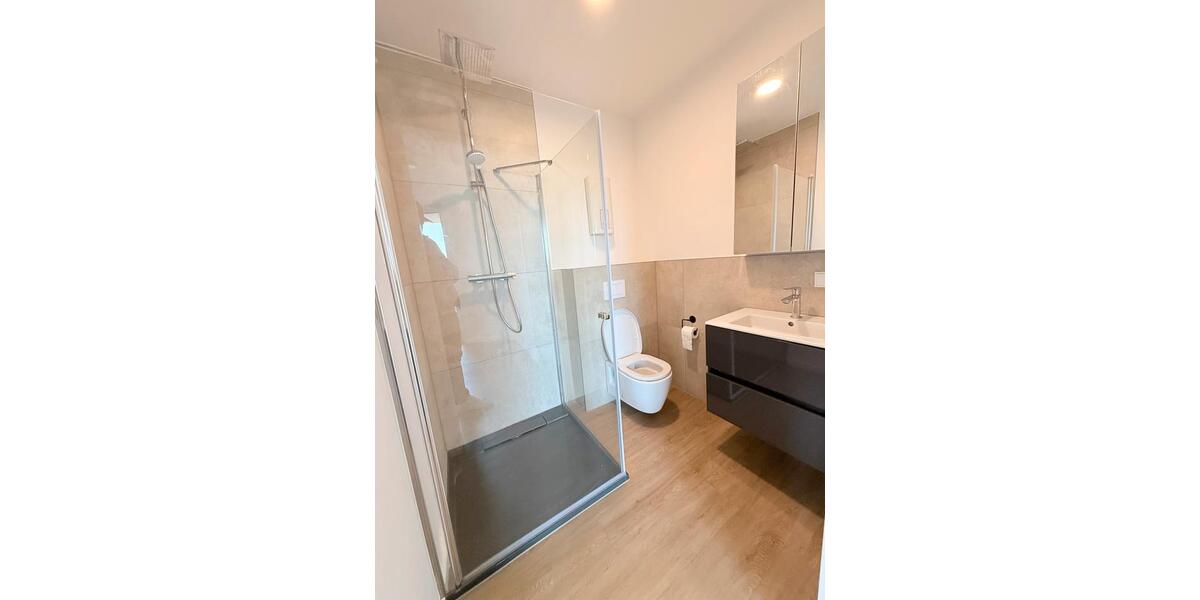 Dachgeschoßwohnung Jülich - 4 Zimmer, 100 m&sup2;, 1.350&euro; | Angebot:26300561