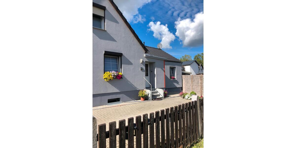 Doppelhaushälfte Salzwedel - 4 Zimmer, 85 m&sup2;, 700&euro; | Angebot:26344919