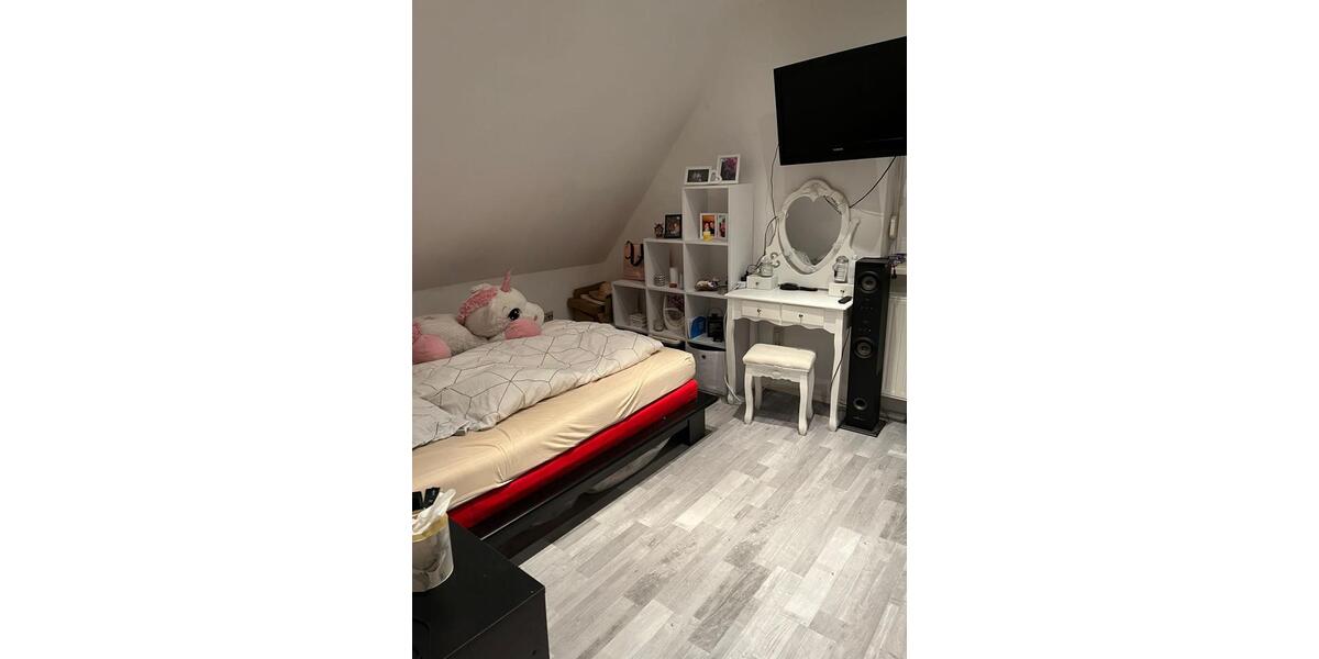 Dachgeschoßwohnung Bad Tabarz - 3 Zimmer, 75 m&sup2;, 480&euro; | Angebot:26382574