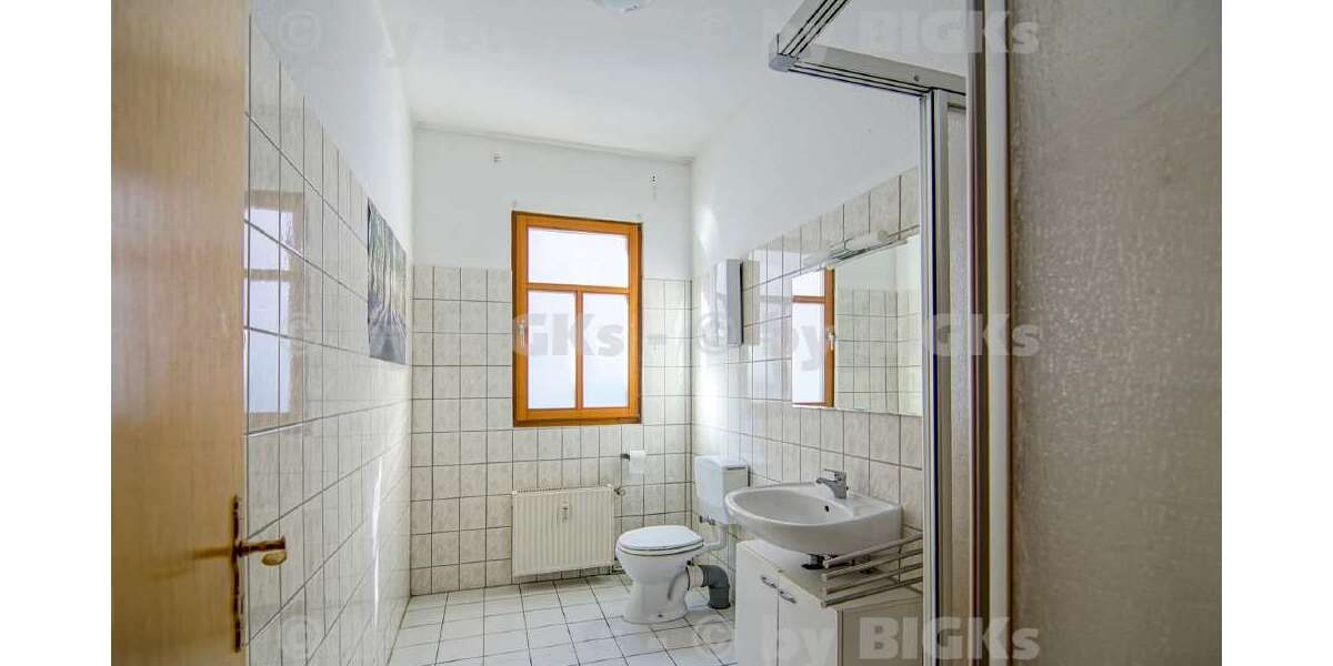 BIGKs - Suhl: Mitte 2 Raum Wohnung ,WG geeignet, Dusche, sep. Küche (-;) - 2- Suhl Suhl Mitte | Angebot:26536225