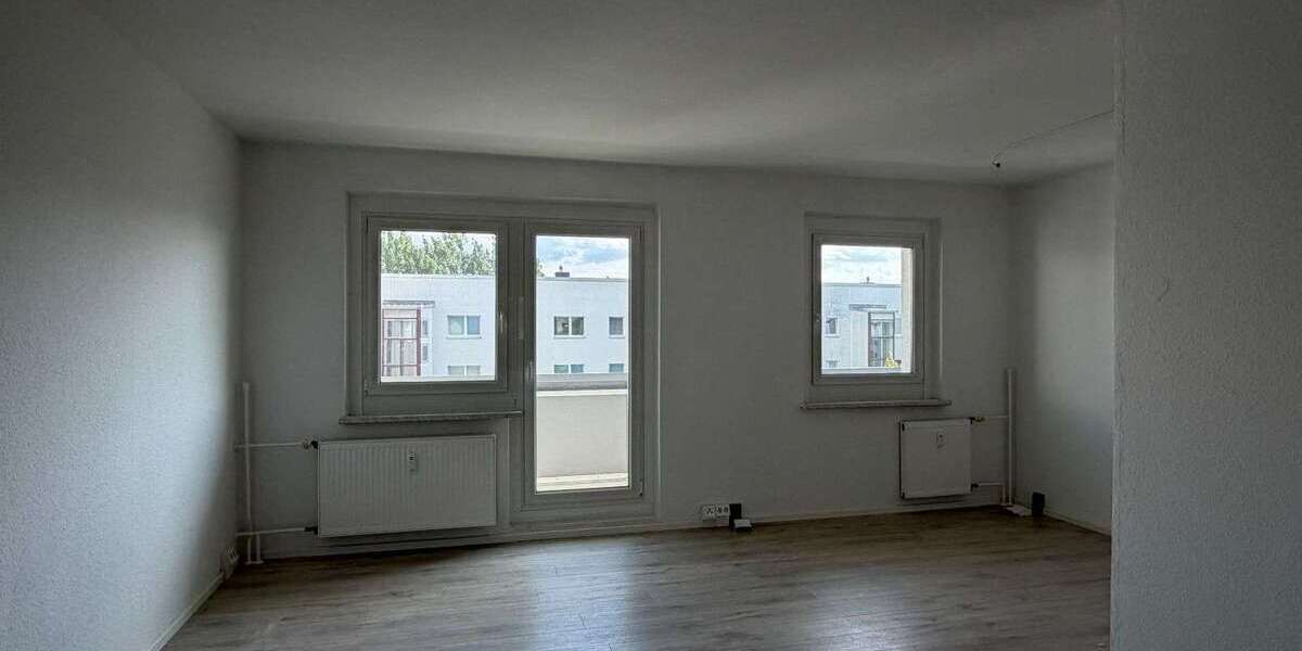 Etagenwohnung Berlin Hellersdorf - 3 Zimmer, 70 m&sup2;, 849&euro; | Angebot:27272498
