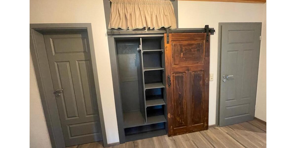 Besondere 3,5-Zi-Wohnung in saniertem Bauernhaus z.Erstvermietung 3.5 zimmer