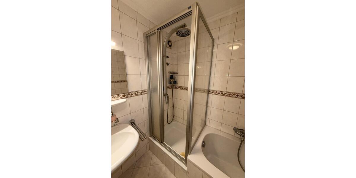 Etagenwohnung Kornwestheim - 4 Zimmer, 120 m&sup2;, 1.700&euro; | Angebot:26615319