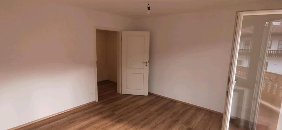Etagenwohnung Rottach-Egern Egern - 2 Zimmer, 84 m&sup2;, 1.400&euro; | Angebot:25332304