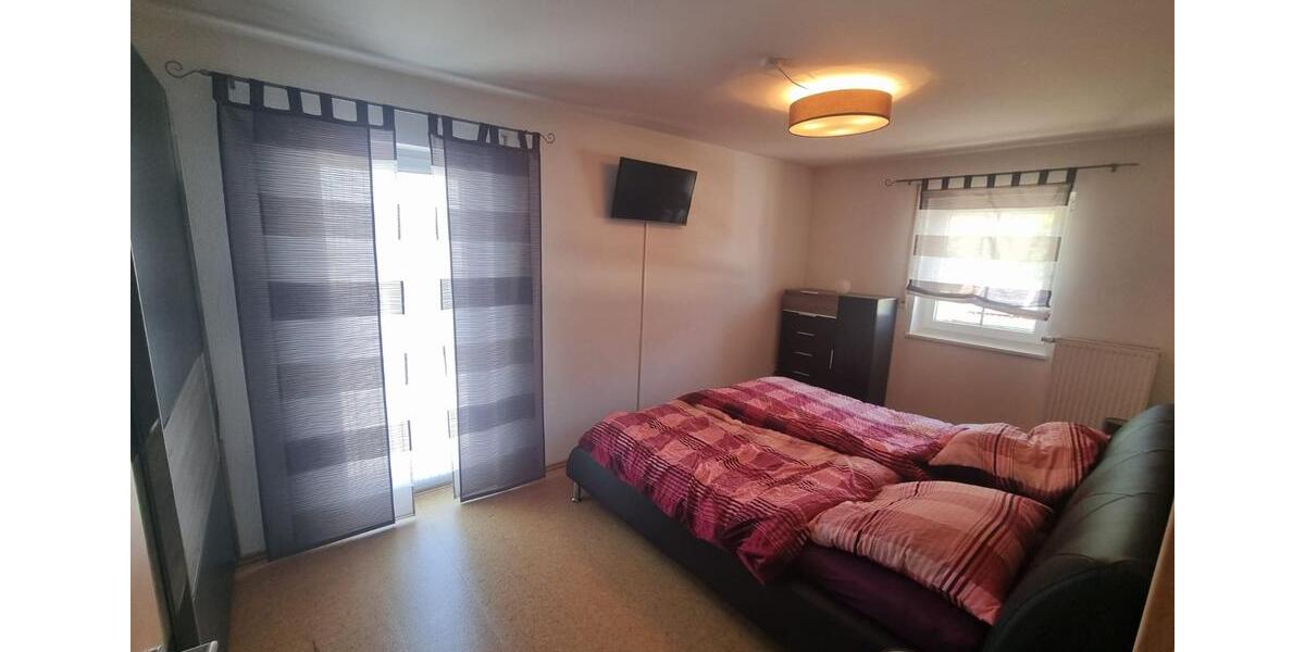Doppelhaushälfte Niederalteich - 6 Zimmer, 148 m&sup2;, 1.450&euro; | Angebot:26658589