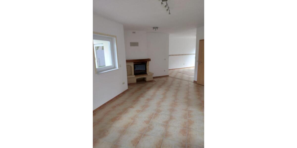 Einfamilienhaus Kaiserslautern Betzenberg - 3 Zimmer, 168 m&sup2;, 2.100&euro; | Angebot:24679671