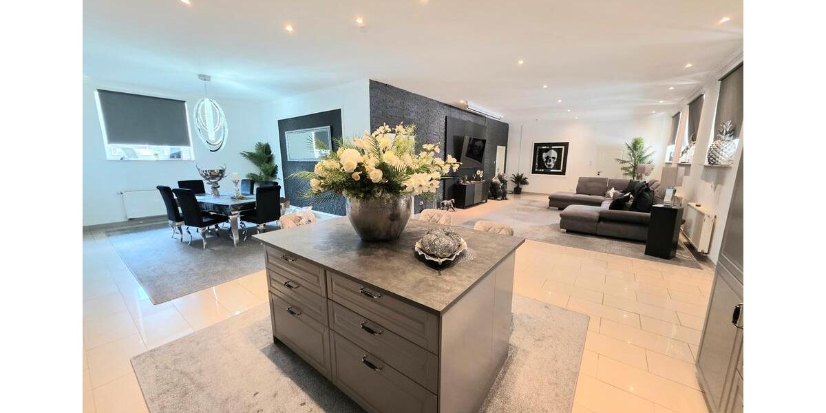 IK| Möblierte Designerwohnung mit einem Schlafzimmer und Ankleide – sofort bezugsfertig 3 zimmer