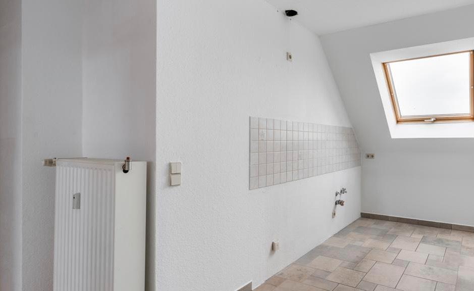 Dachgeschoßwohnung Genthin - 3 Zimmer, 90 m&sup2;, 675&euro; | Angebot:25308683