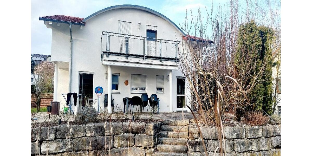 Einfamilienhaus Eislingen (Fils) - 5.5 Zimmer, 166 m&sup2;, 2.300&euro; | Angebot:25496214