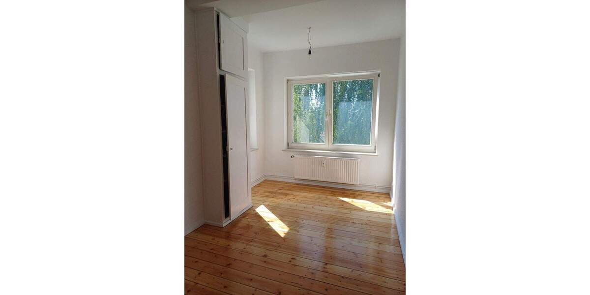 Etagenwohnung Rathenow Nordsiedlung - 2 Zimmer, 58 m&sup2;, 525&euro; | Angebot:25699632