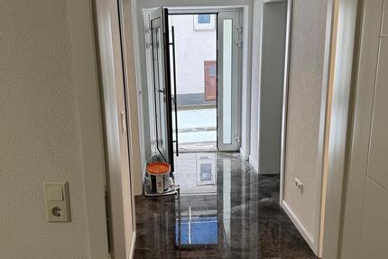 Wohnung Dillenburg - 3 Zimmer, 75 m&sup2;, 700&euro; | Angebot:25427547