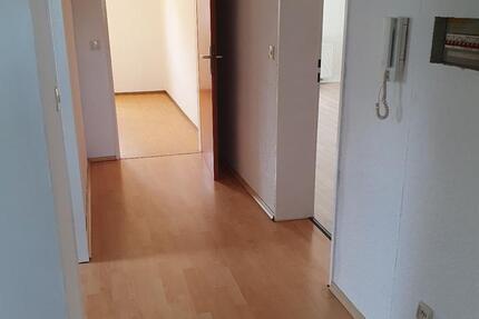 Wohnung Münster (Hessen) - 4 Zimmer, 95 m&sup2;, 990&euro; | Angebot:24679176