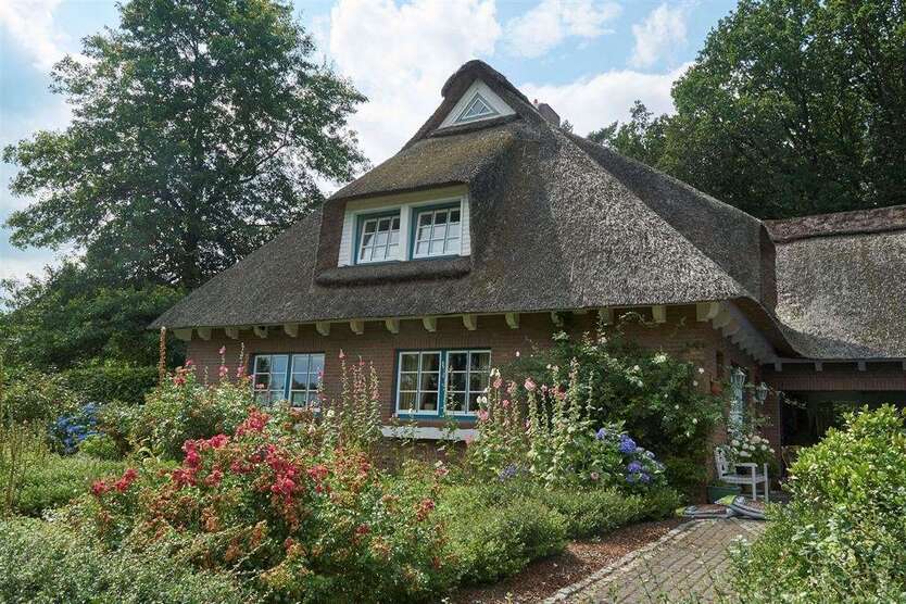 Haus zum Mieten in Wingst 1.600 € 200 m² 6 zimmer