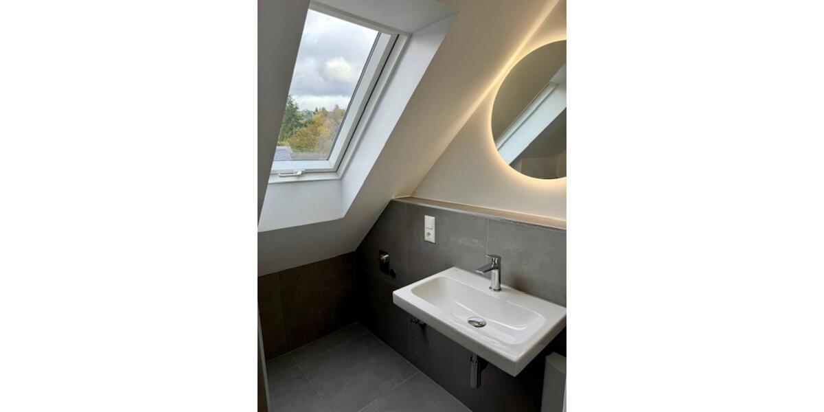 Dachgeschoßwohnung Wiesbaden Bierstadt - 2 Zimmer, 59 m&sup2;, 1.020&euro; | Angebot:24422077