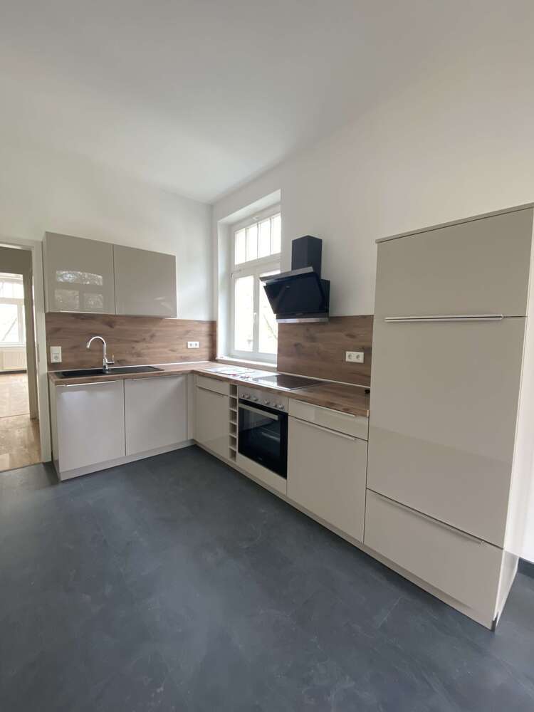 Wohnung zum Mieten in Zwickau 810 € 115.56 m²