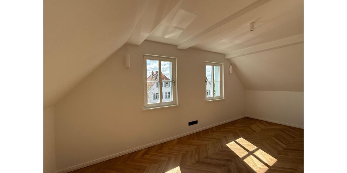 Mehrfamilienhaus oder für 1 Familie: Stilaltbau-Villa komplett-saniert mit Garten, Hof und Stall - Einfamilienhaus Pfungstadt | Angebot:25908488