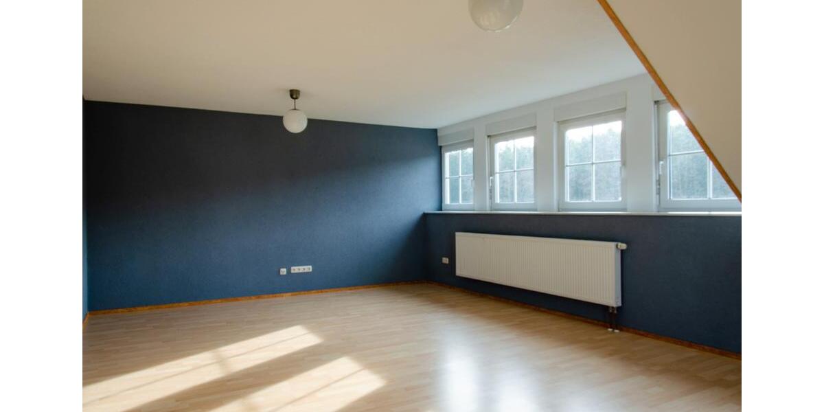 Dachgeschoßwohnung Pegnitz - 4 Zimmer, 158 m&sup2;, 1.090&euro; | Angebot:24772395