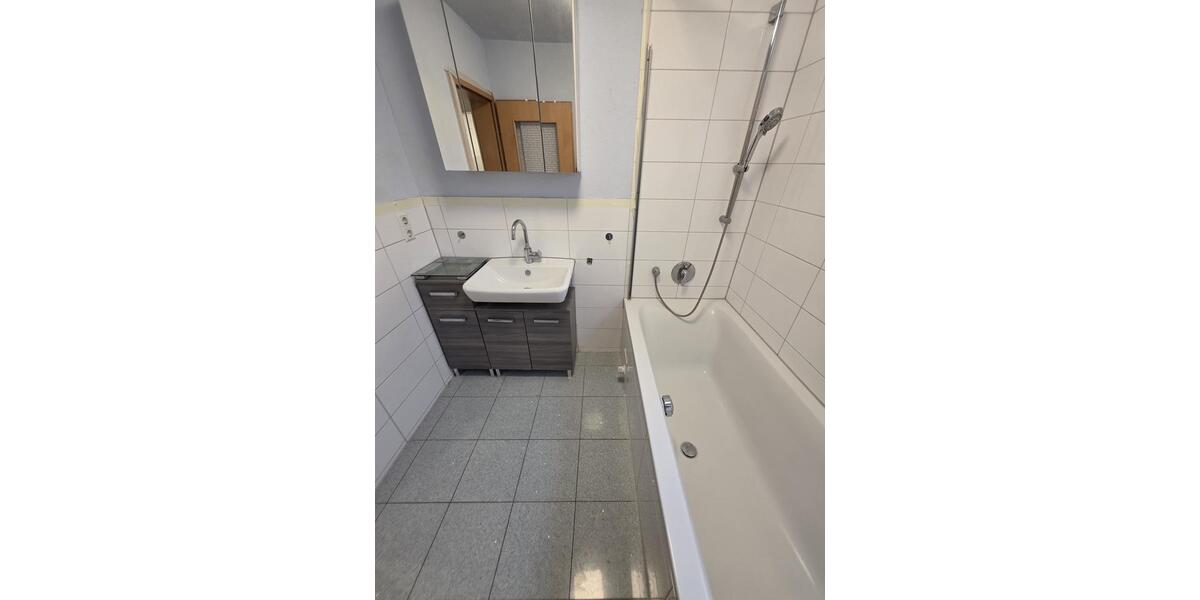 Etagenwohnung Kirchheim unter Teck - 3 Zimmer, 75 m&sup2;, 1.000&euro; | Angebot:26562341