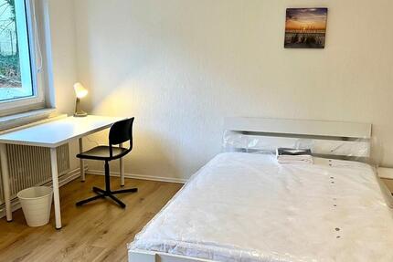 Ab sofort: Remscheid Uni Wuppertal: Top WG Zimmer (Wifi, Balkon)