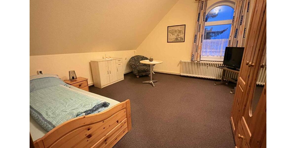 Wohnen auf Zeit Berne - 5 Zimmer, 15 m&sup2;, 25&euro; | Angebot:24487401