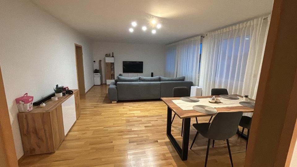 Etagenwohnung Saarbrücken West - 3 Zimmer, 88 m&sup2;, 630&euro; | Angebot:26535502