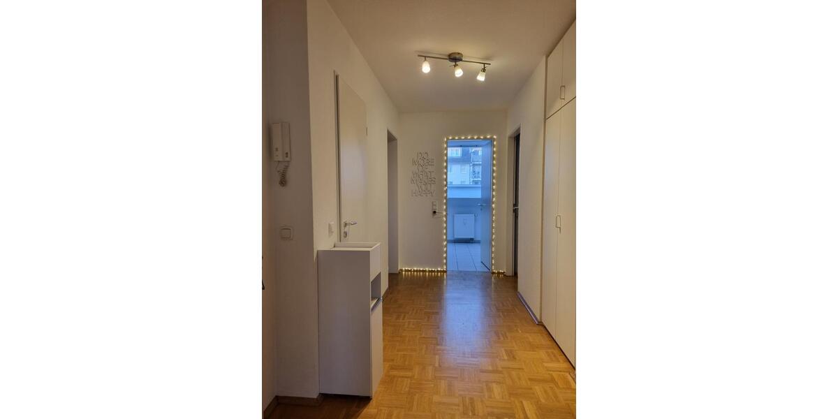 Wohnen auf Zeit Düsseldorf Oberbilk - 3 Zimmer, 72 m&sup2;, 1.350&euro; | Angebot:25678715