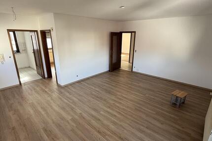Ansprechende renovierte 3-Zimmer-Wohnung mit Balkon in Rödermark-Urberach in ruhiger Wohnlage