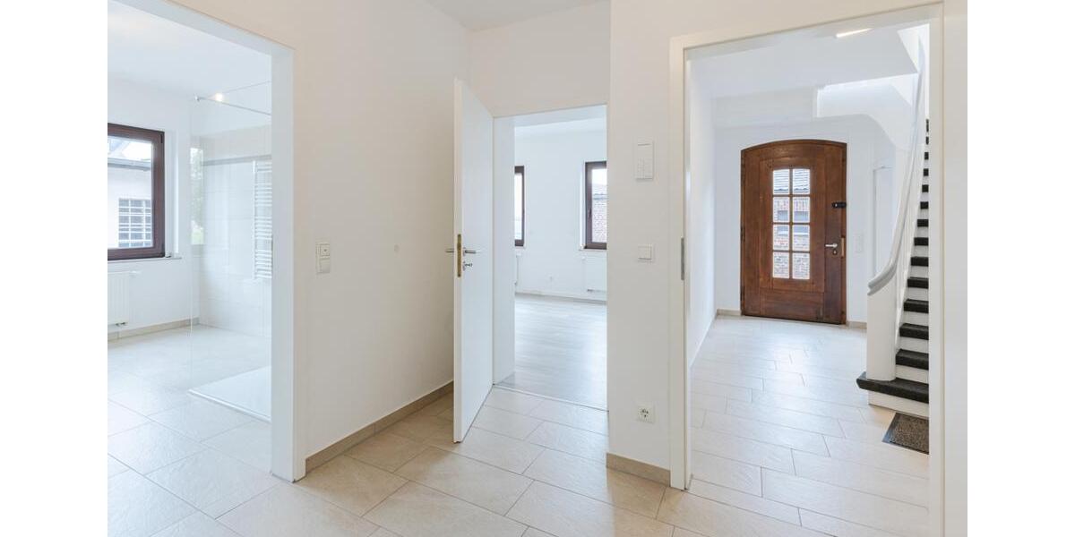 Erdgeschoßwohnung Erftstadt - 3 Zimmer, 100 m&sup2;, 980&euro; | Angebot:26565249