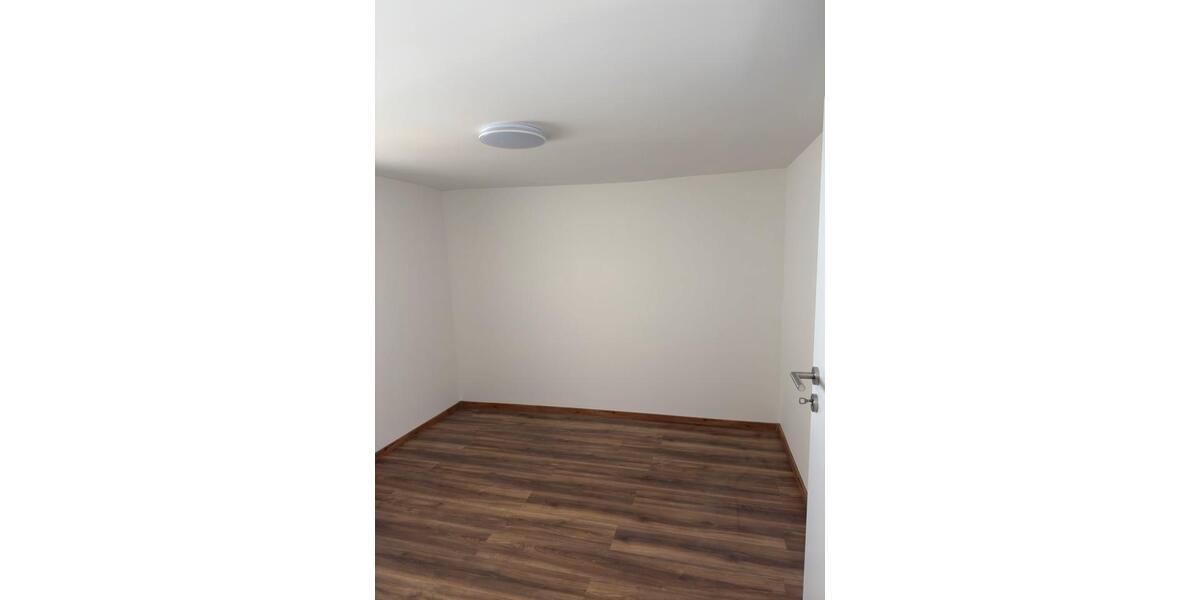 Erdgeschoßwohnung Burbach - 3 Zimmer, 70 m&sup2;, 700&euro; | Angebot:26534149