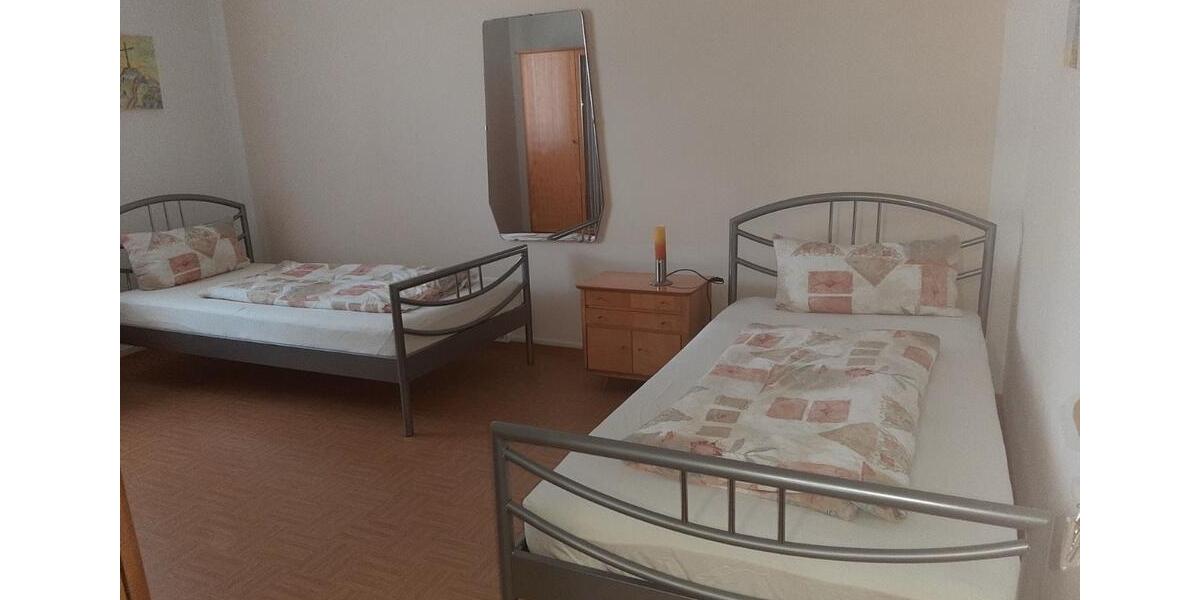 Wohnen auf Zeit Pförring - 4 Zimmer, 120 m&sup2;, 22&euro; | Angebot:26486197