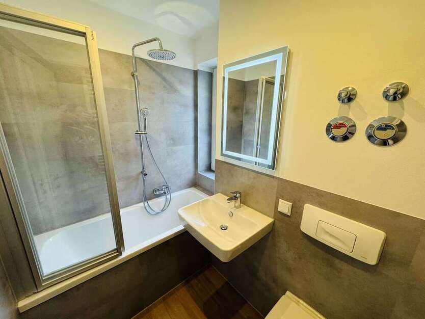 Wohnung zum Mieten in Chemnitz 409,50 € 63 m²