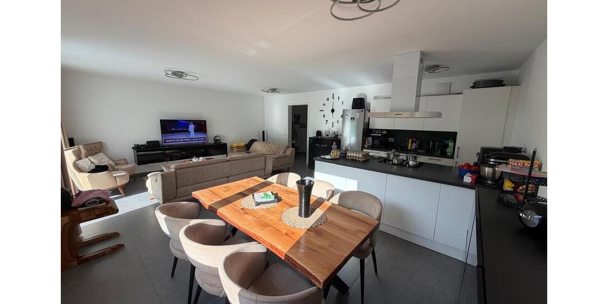 Etagenwohnung Mönchengladbach Nord - 3 Zimmer, 88 m&sup2;, 1.400&euro; | Angebot:26647361