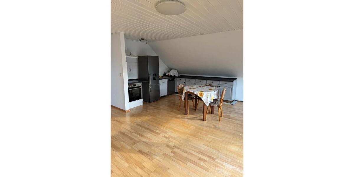 Dachgeschoßwohnung Fredersdorf-Vogelsdorf Vogelsdorf - 4 Zimmer, 77 m&sup2;, 1.200&euro; | Angebot:26049977