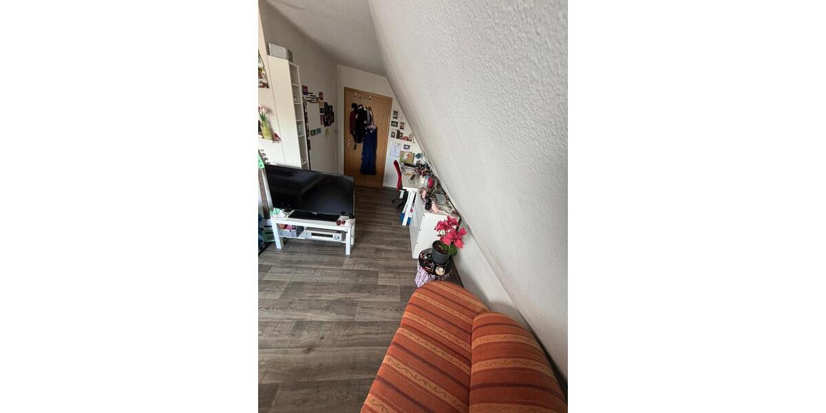 Dachgeschoßwohnung Bünde - 1.5 Zimmer, 33 m&sup2;, 330&euro; | Angebot:24804556